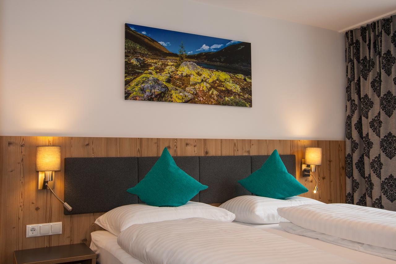 Hotel Haus Sattelblick à Sankt Anton am Arlberg Extérieur photo