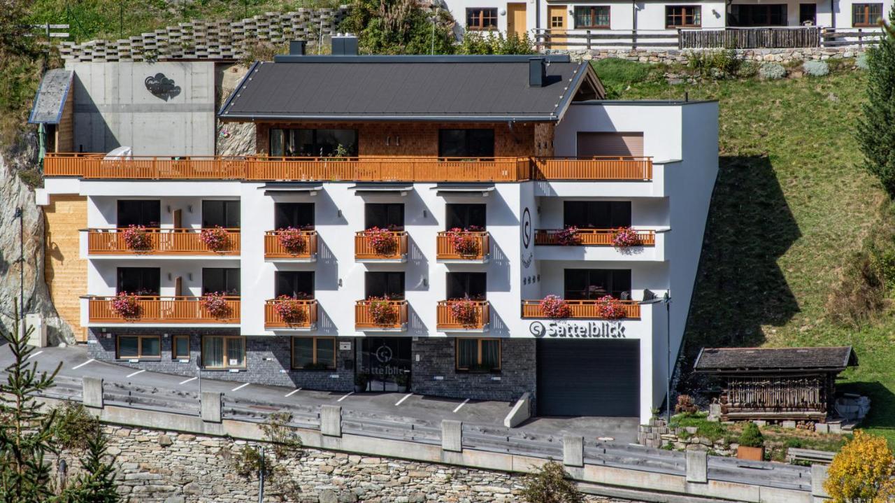 Hotel Haus Sattelblick à Sankt Anton am Arlberg Extérieur photo